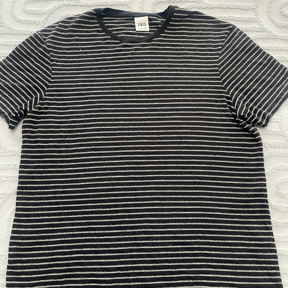 Textured Zara Tee